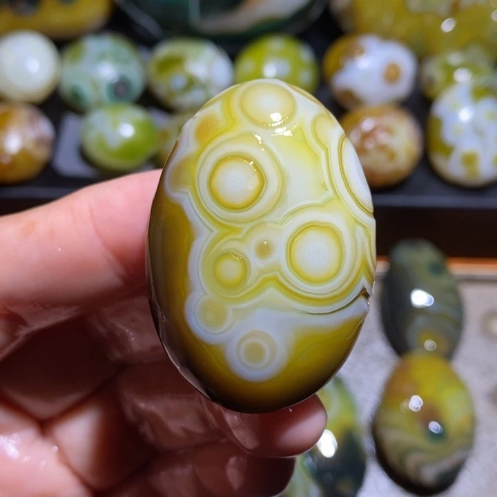 未镶嵌玛瑙/玉髓珠宝半成品136