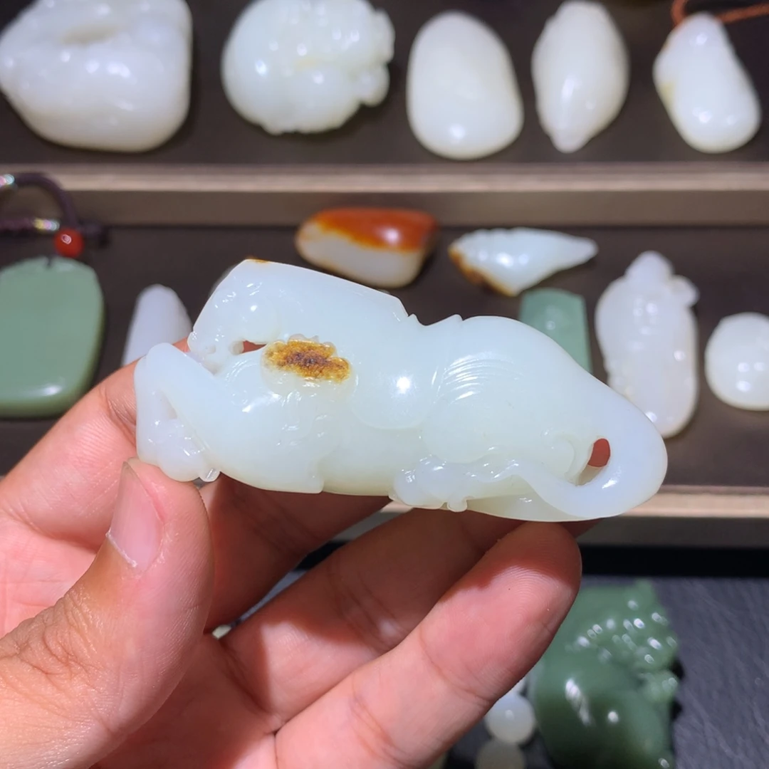 风***尘和田玉未镶嵌颈饰