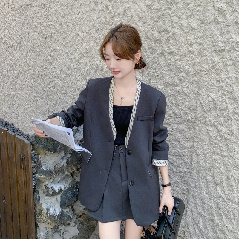 通勤风气质西装套装裙女2025早春新款韩系松弛感条纹拼接西服短裙