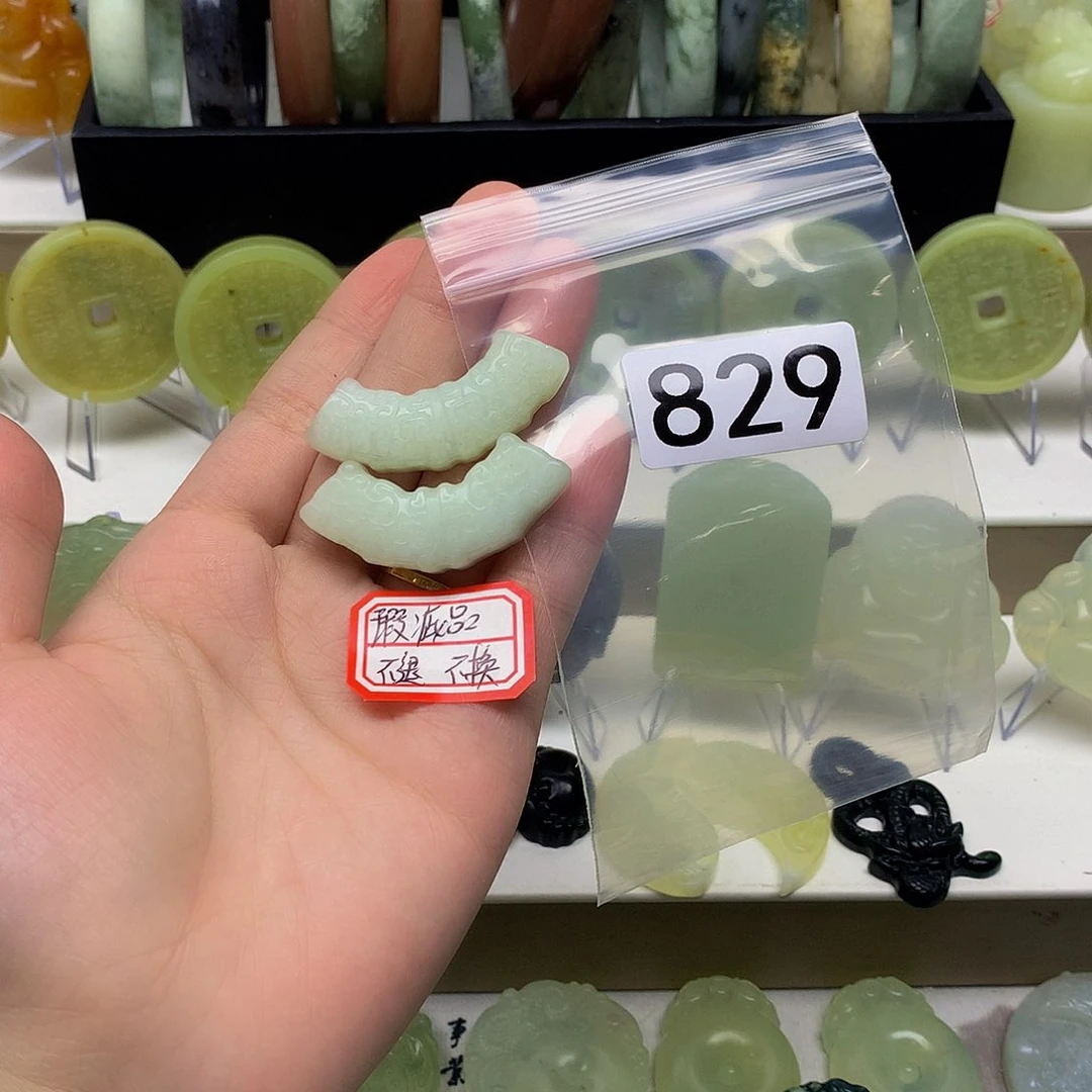 蛇纹石玉颈饰未镶嵌鈨****i