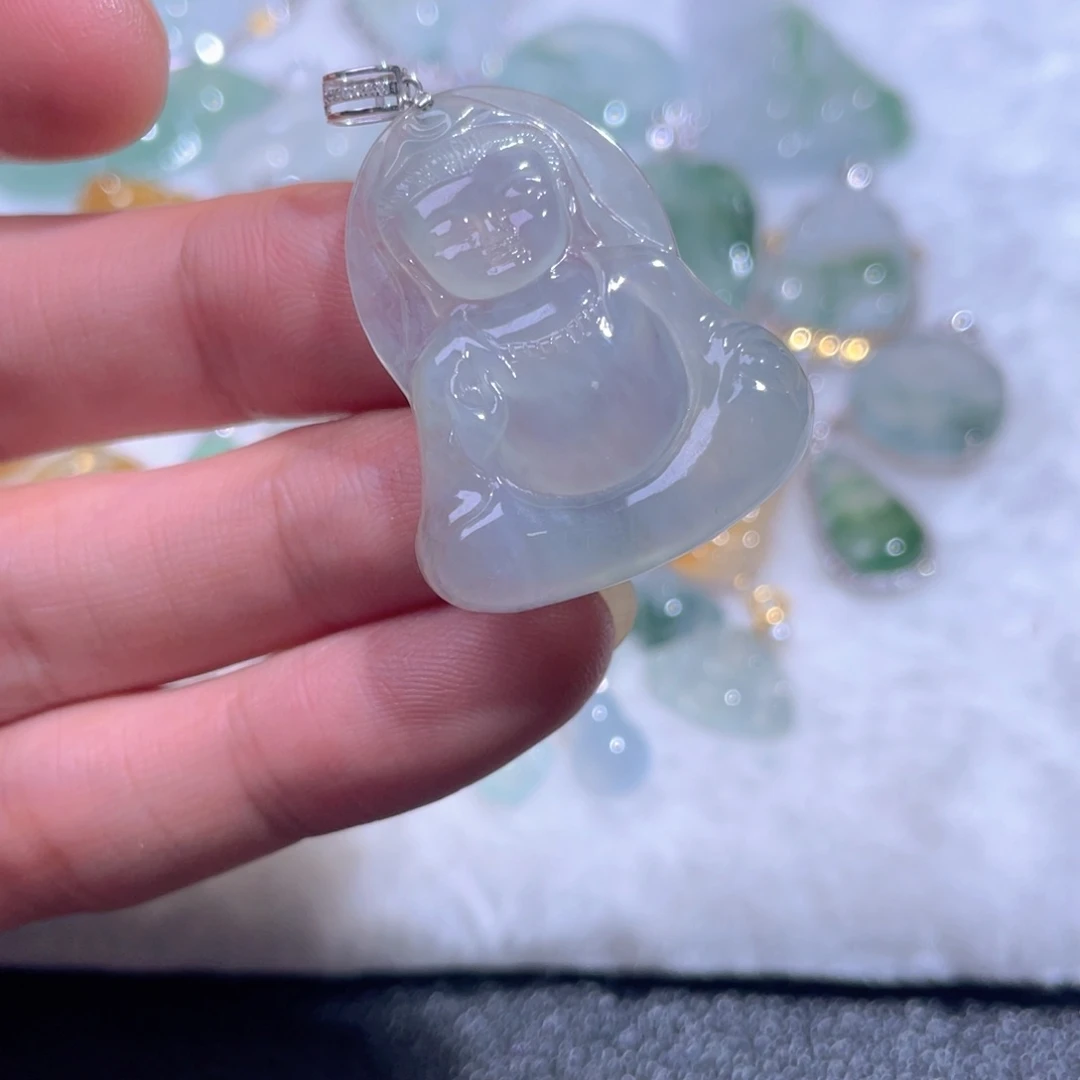 颈饰18K金镶嵌翡翠翡翠