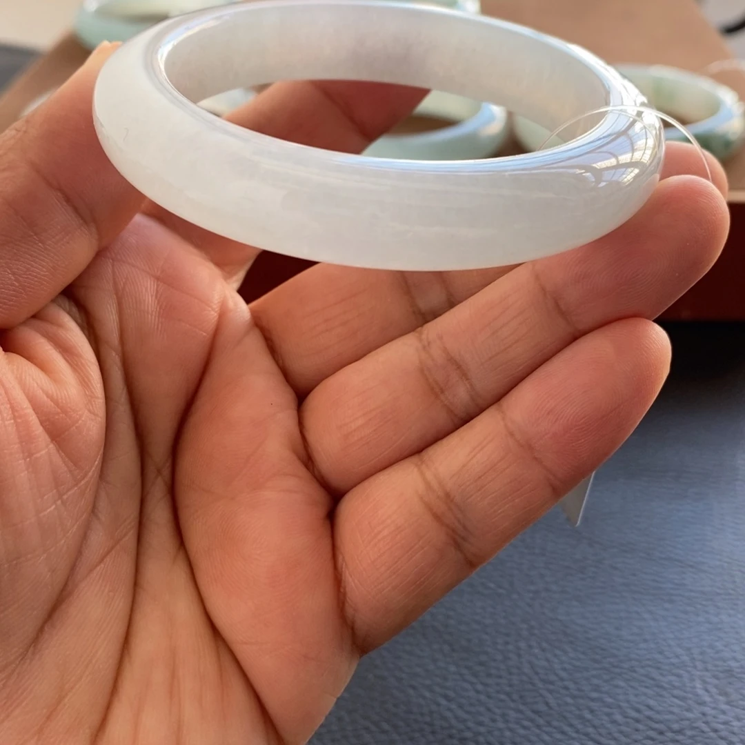 翡翠未镶嵌手镯天然翡翠手镯