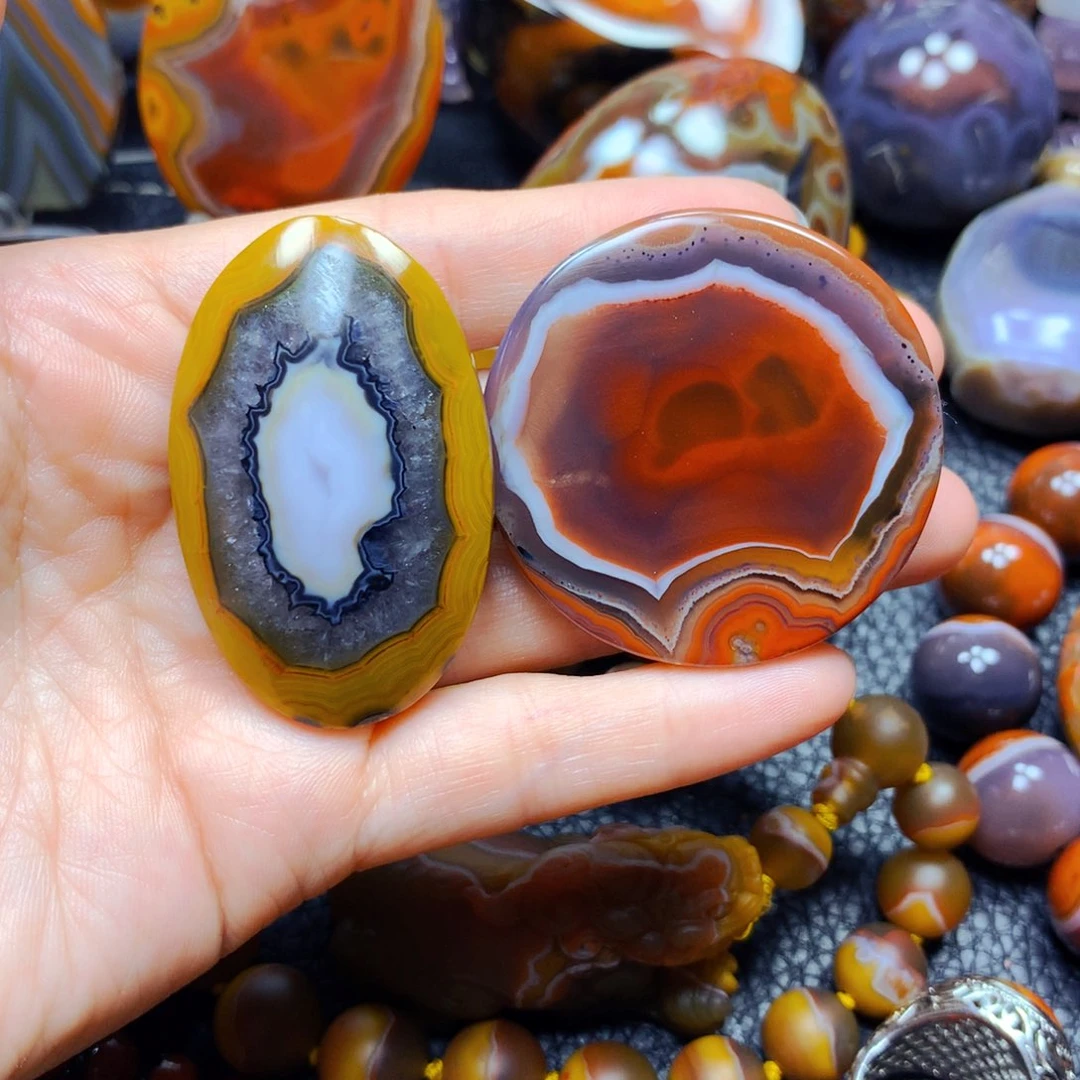 玛瑙/玉髓牌子3未镶嵌小*娃