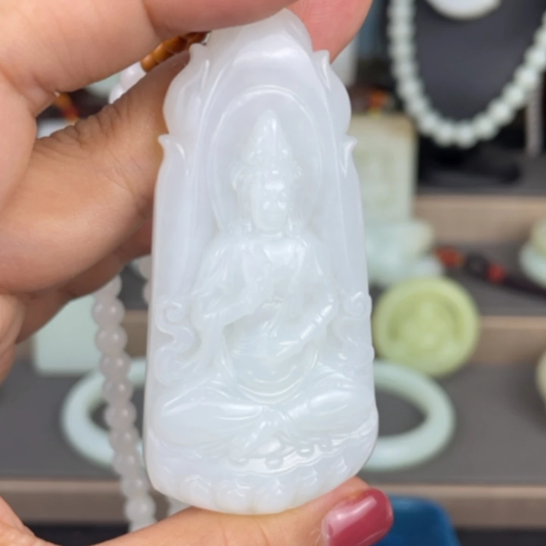 【闪购商品】颈饰未镶嵌和田玉