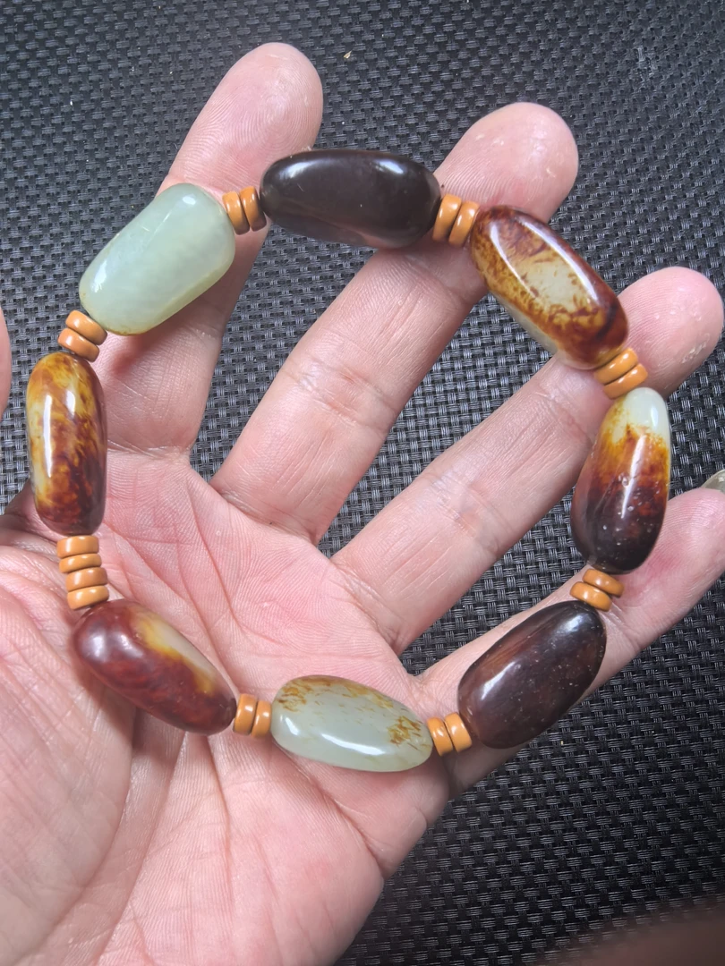 新疆和田玉手串 保真和田玉一物一证支持复检 拍一发一多样性发货