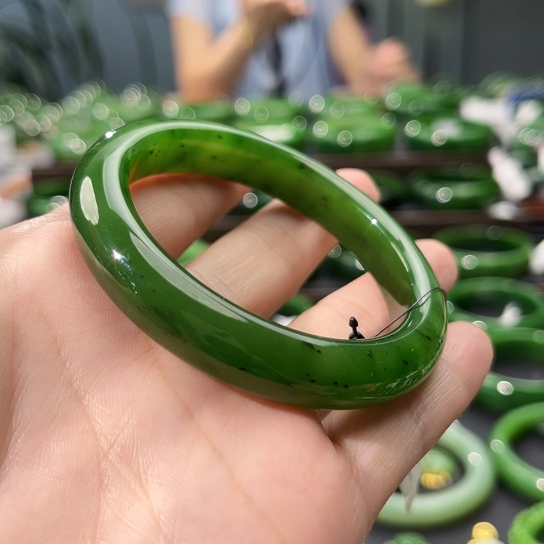 和田玉（碧玉）手镯未镶嵌