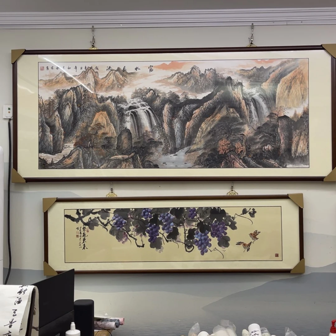 国画富水长流六尺成品画框一幅