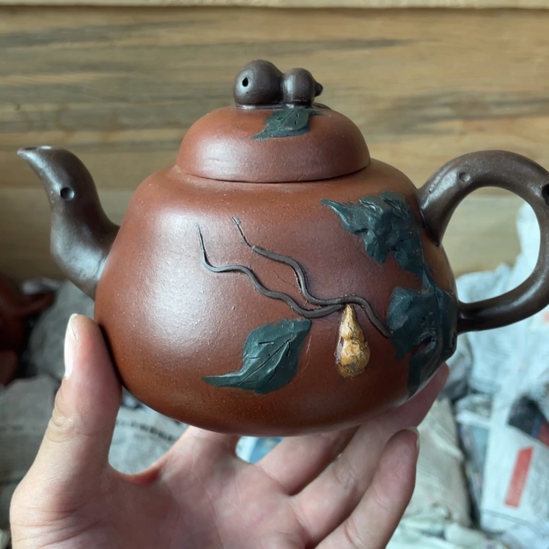 茶壶紫砂老厂紫砂壶一件。