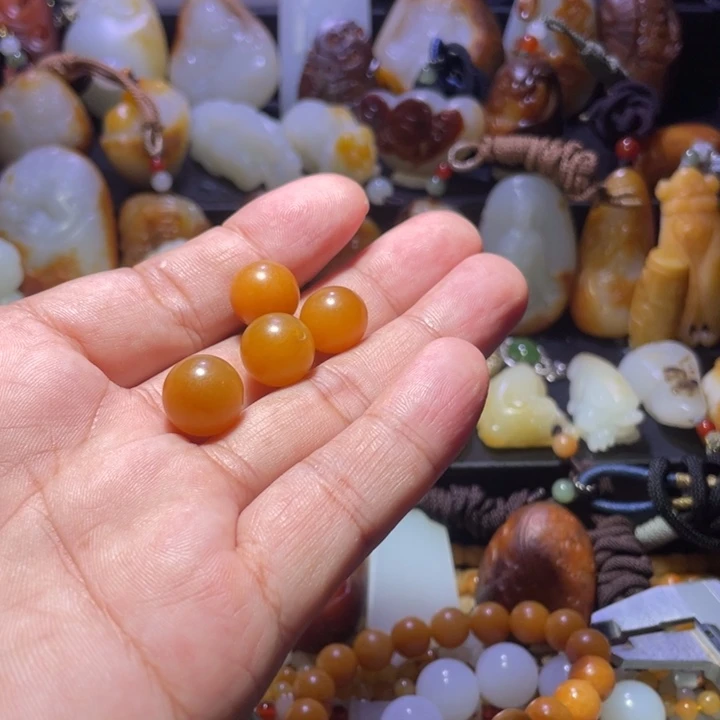 未镶嵌和田玉珠宝奇石桐*