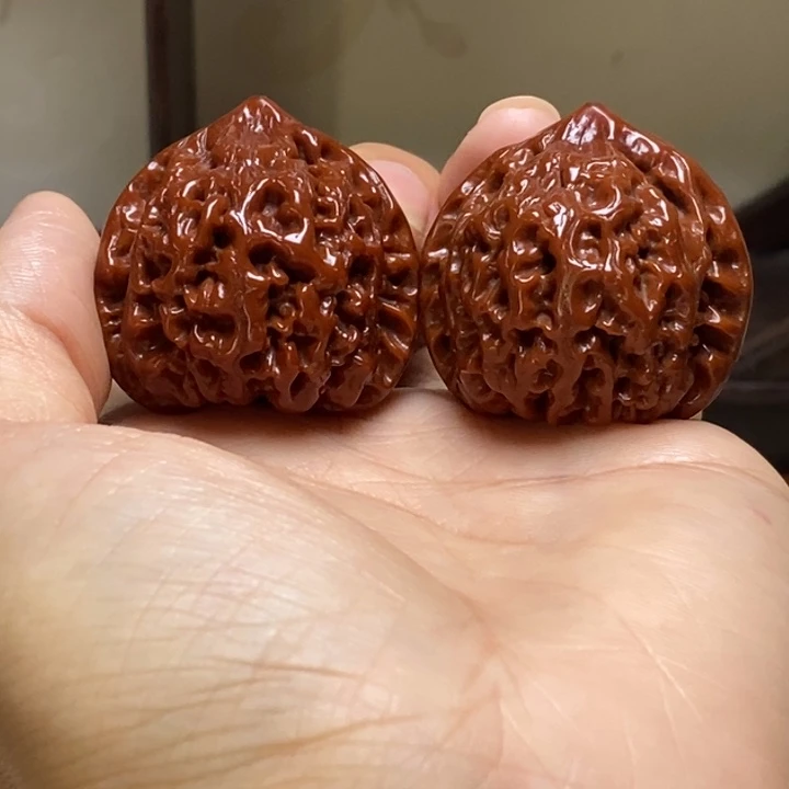 轰***N把件文玩核桃太行龙纹