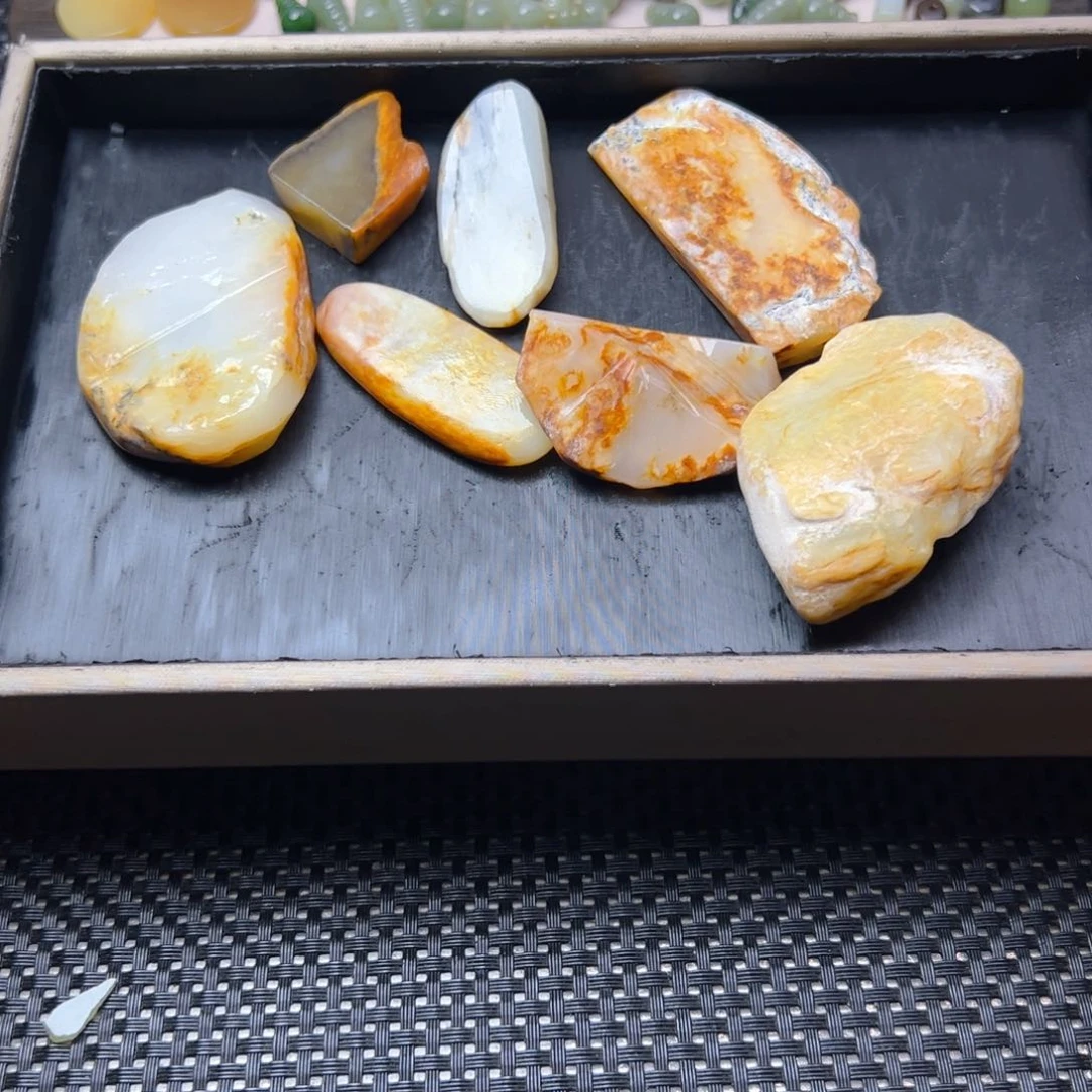 和田玉未镶嵌珠宝半成品