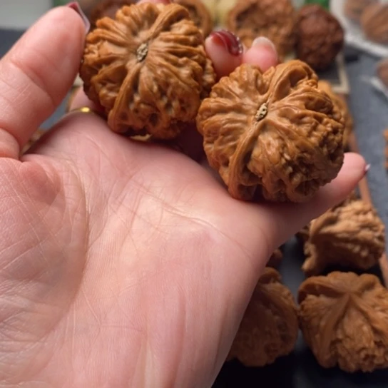 吊坠文玩核桃全品42粗筋409