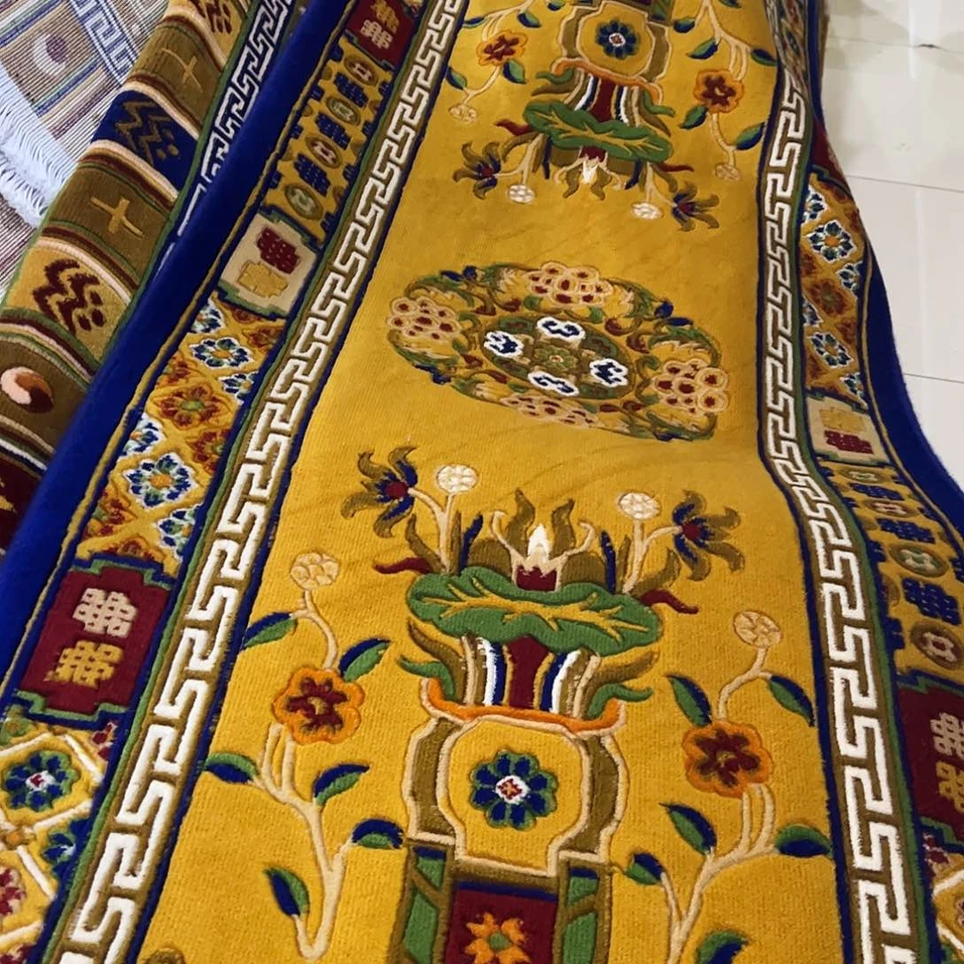 龙***祥羊毛0.7❌2米明黄色宝瓶花