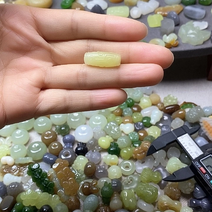 未镶嵌和田玉挂件天珠