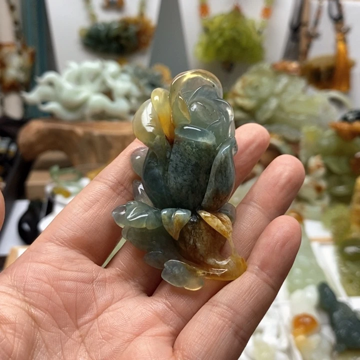 未镶嵌蛇纹石玉颈饰