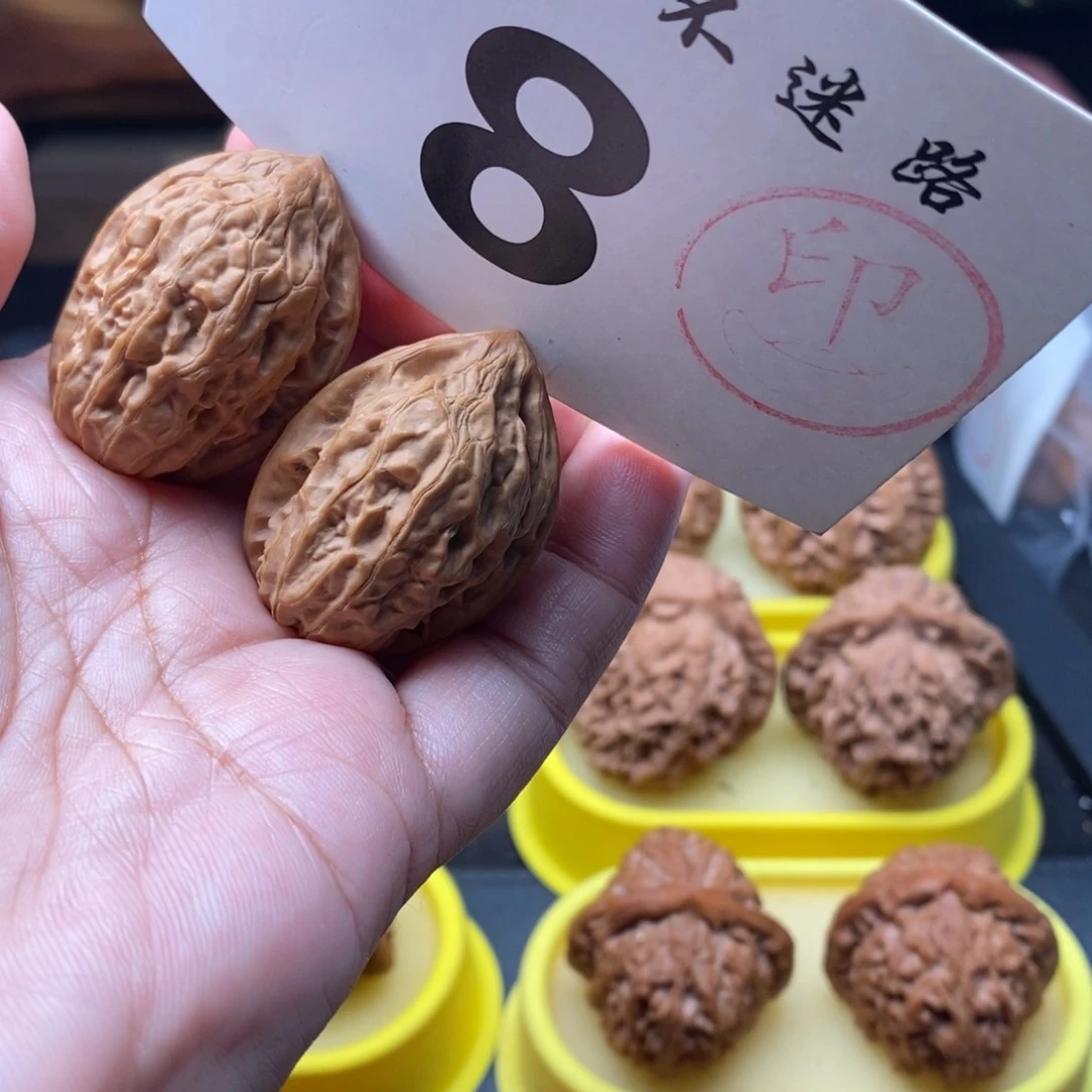 文玩核桃吊坠王**、凤羽鸡心