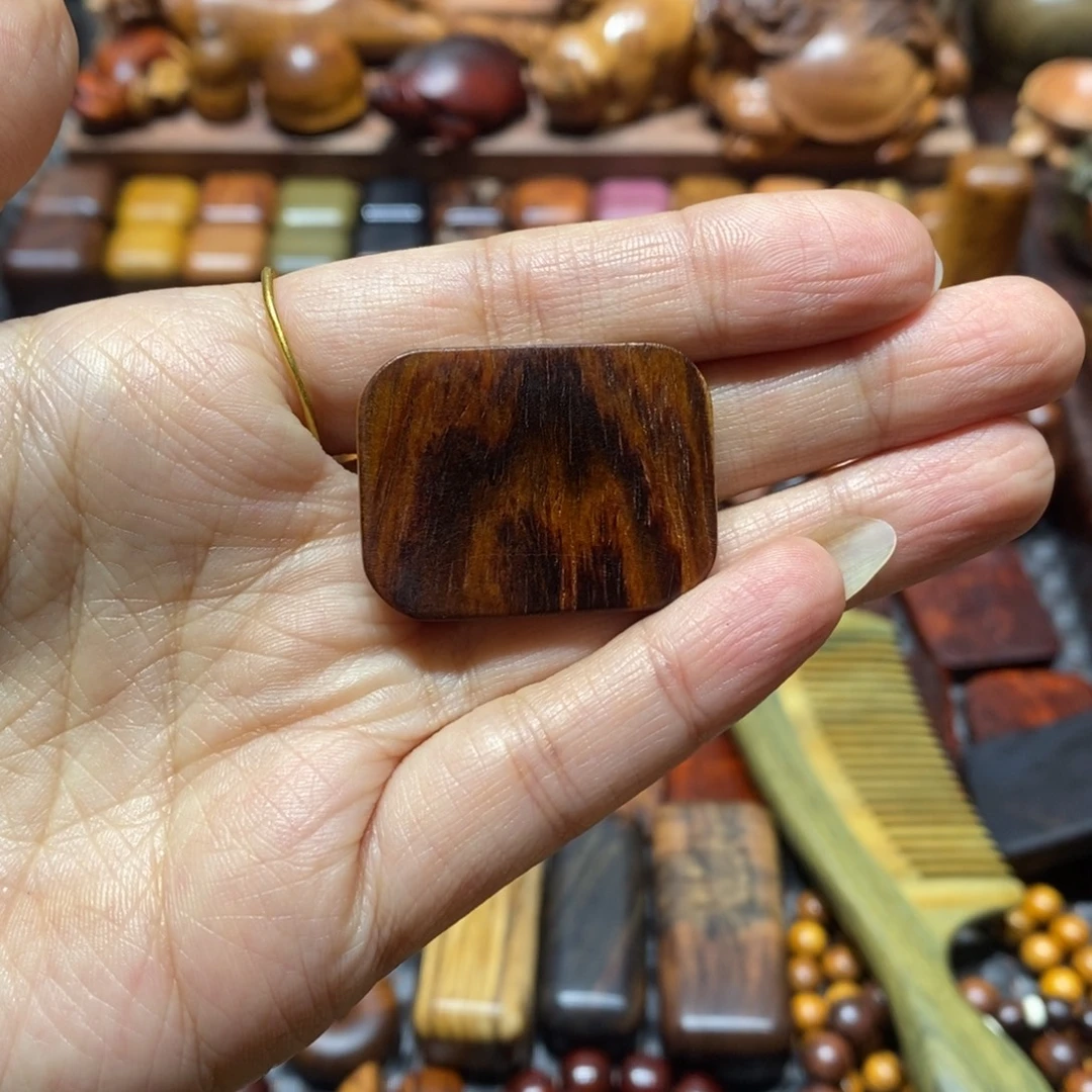 风***落黄花梨/降香黄檀木