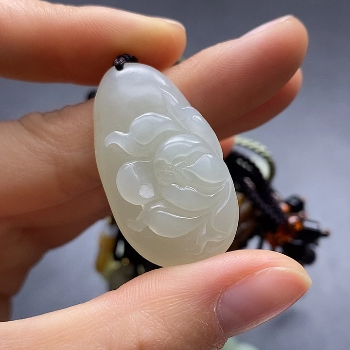 颈饰未镶嵌和田玉