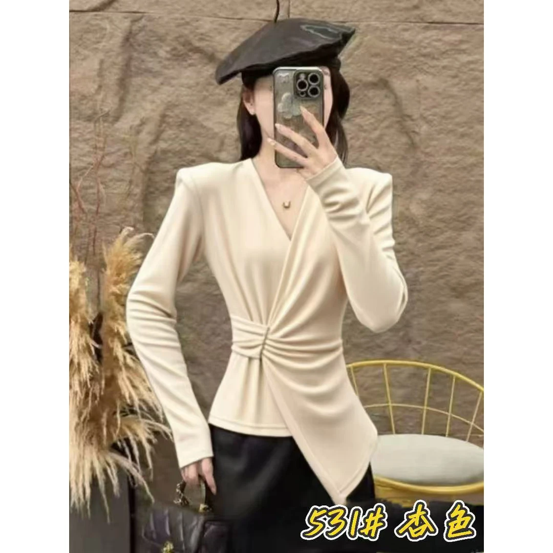 法式V领上衣2025新款女秋高级感气质修身不规则褶皱设计长袖短T恤