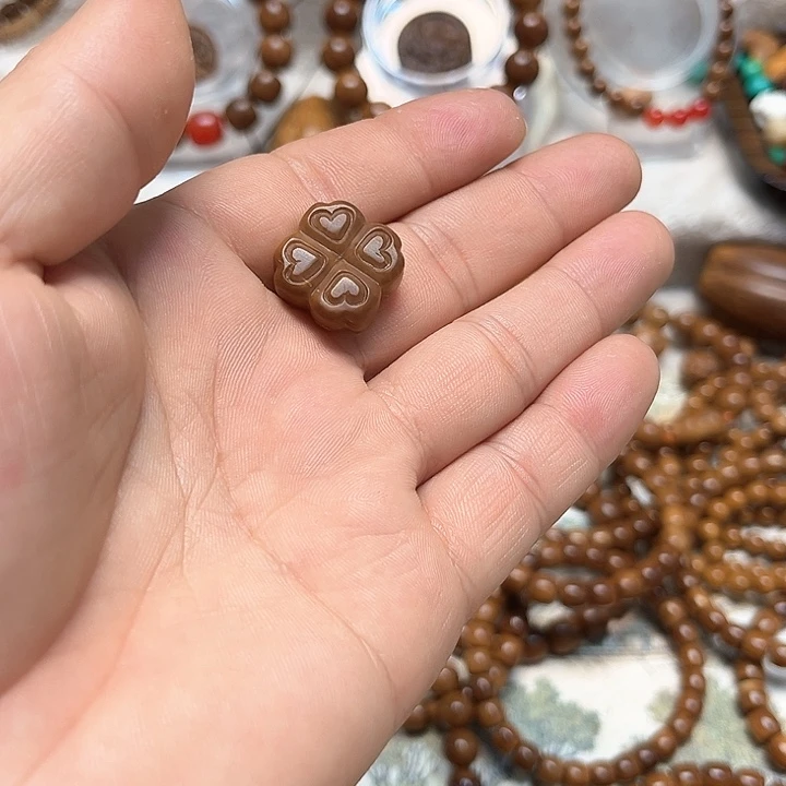 果皮方库克四叶草2个