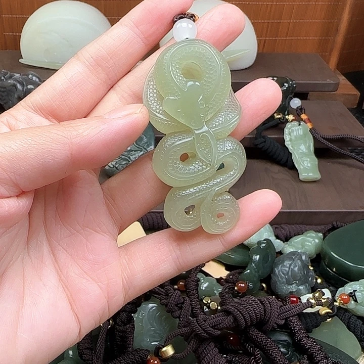 和田玉未镶嵌吊坠(不含链)