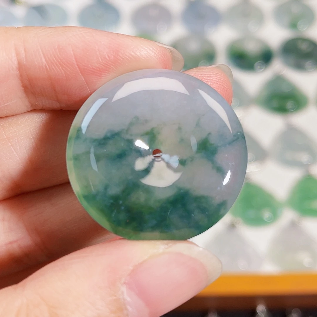 颈饰未镶嵌翡翠吊坠