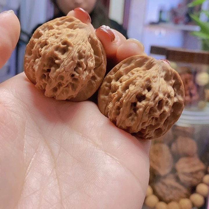 【闪购商品】文玩核桃把件37凤眼