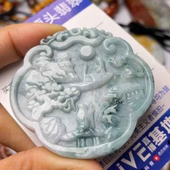 翡翠颈饰未镶嵌翡翠