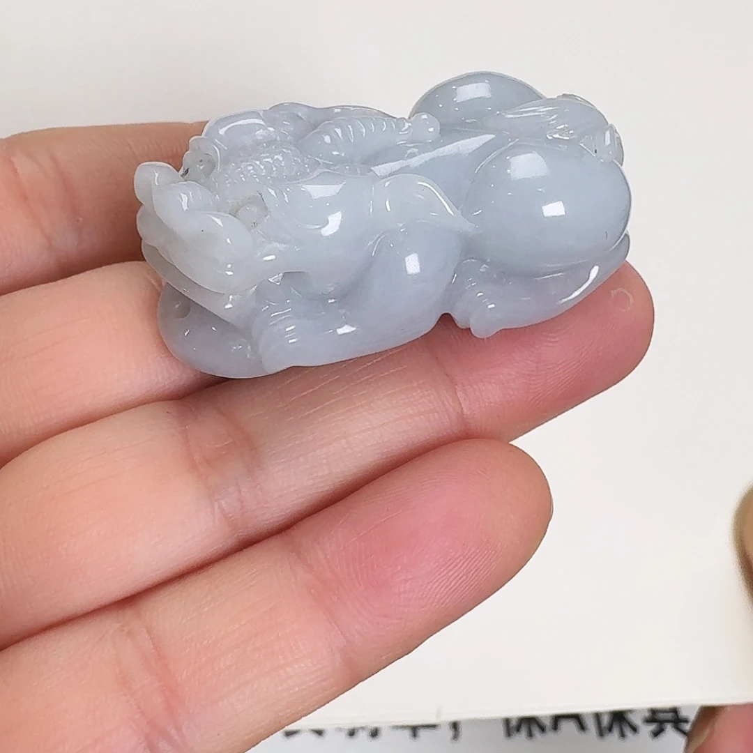 翡翠颈饰未镶嵌貔貅