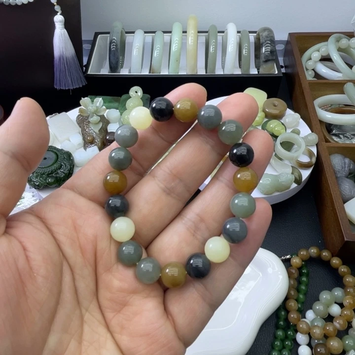 和田玉（糖玉）未镶嵌手链