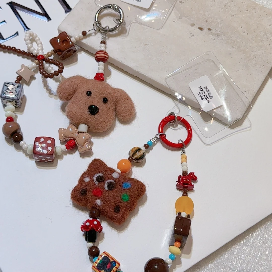 多款卡通毛毡串珠挂件可爱创意设计感