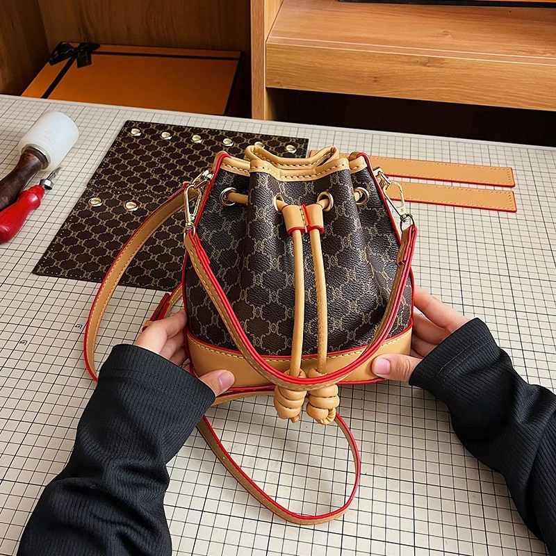 福袋印花水桶包diy手工编织包包自制材料手缝斜挎包抽绳斜挎包
