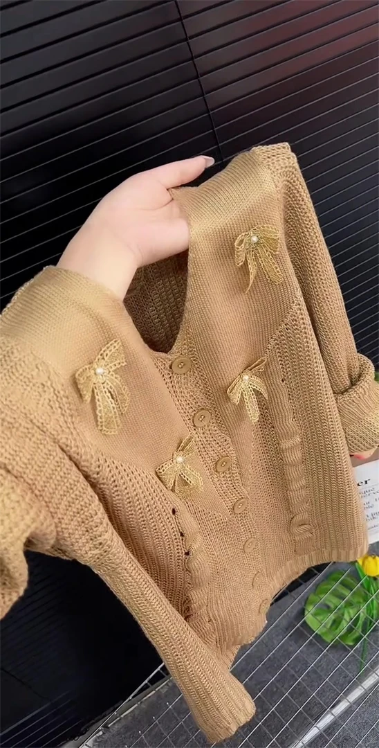 欧货早秋装薄款高级感蝴蝶结装饰毛衣开衫上衣流行穿搭镂空针织衫
