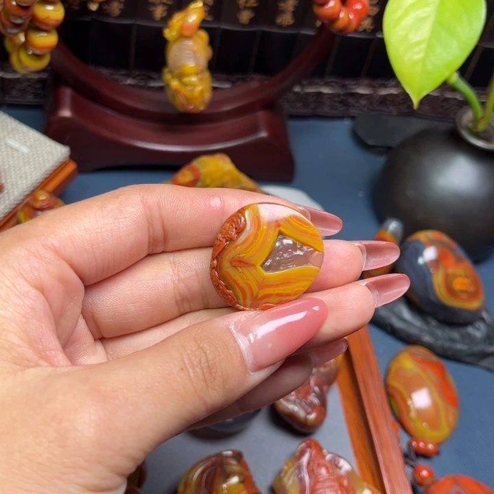玛瑙/玉髓未镶嵌颈饰