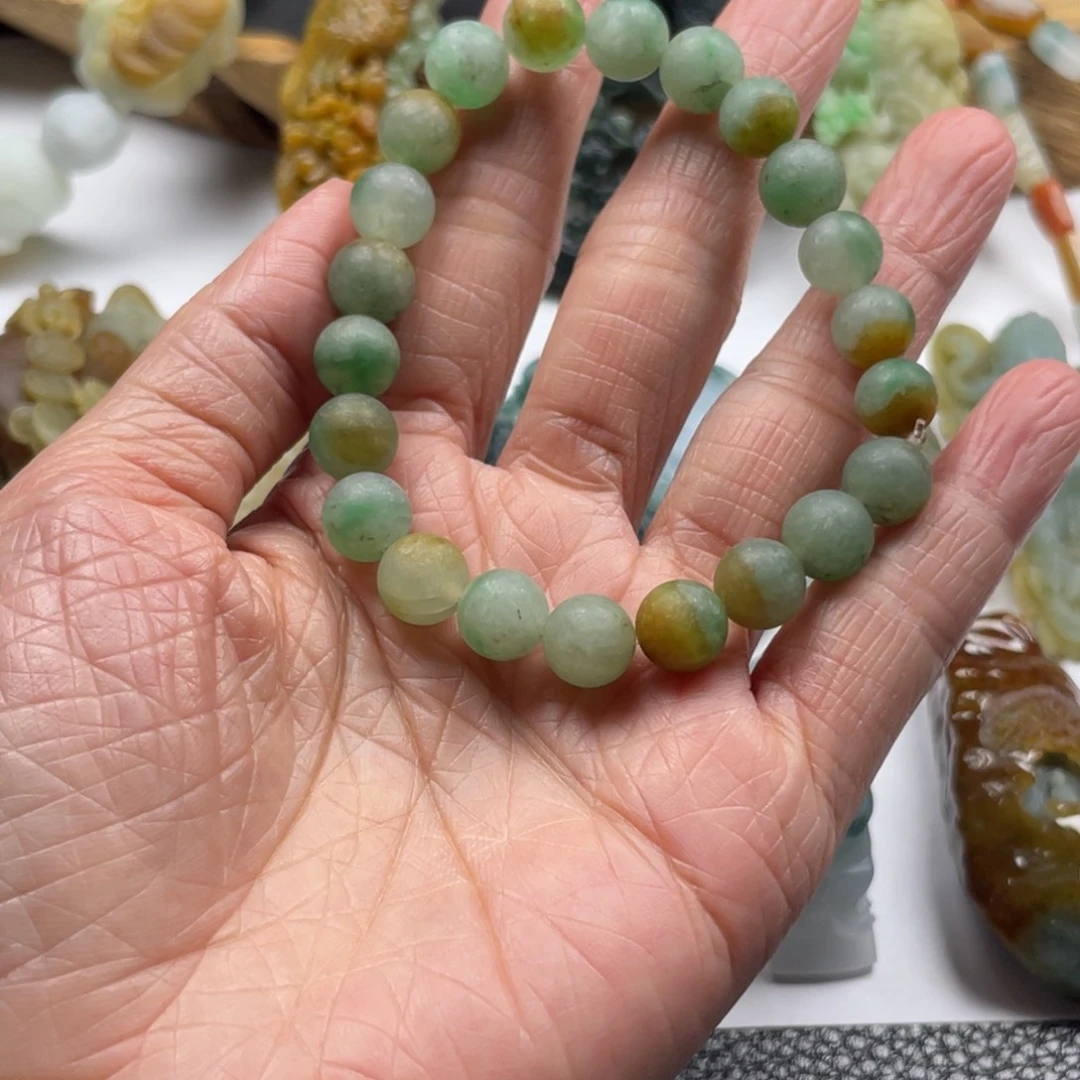 定制翡翠未镶嵌手串