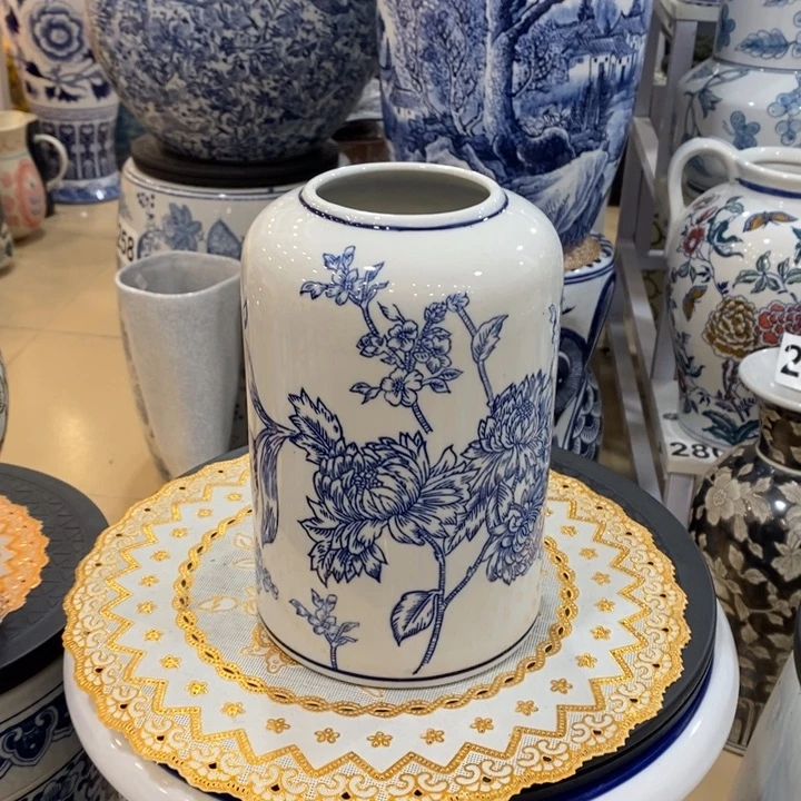 【闪购商品】摆件陶瓷花瓶高20摆件