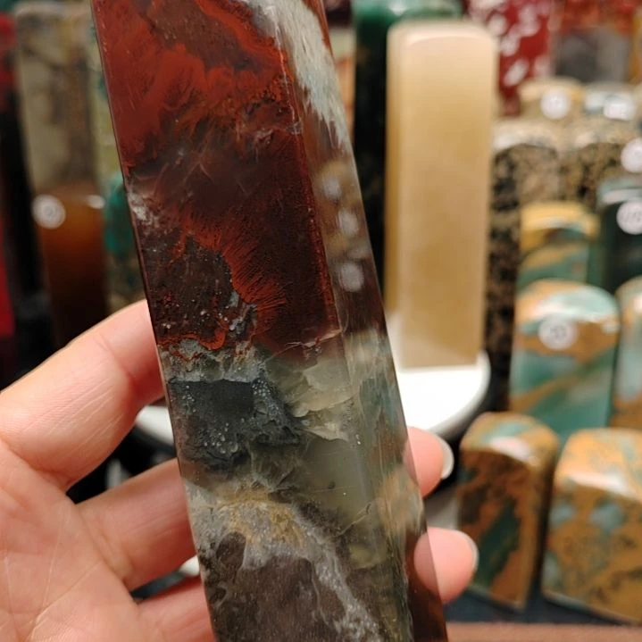 昌化石g****o昌化石刘关张某砂印章