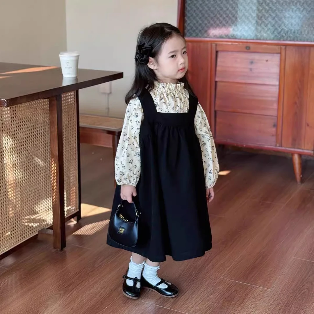 女童春款2025新款童装秋季套装宝宝衣服碎花娃娃衫背带裙连衣裙