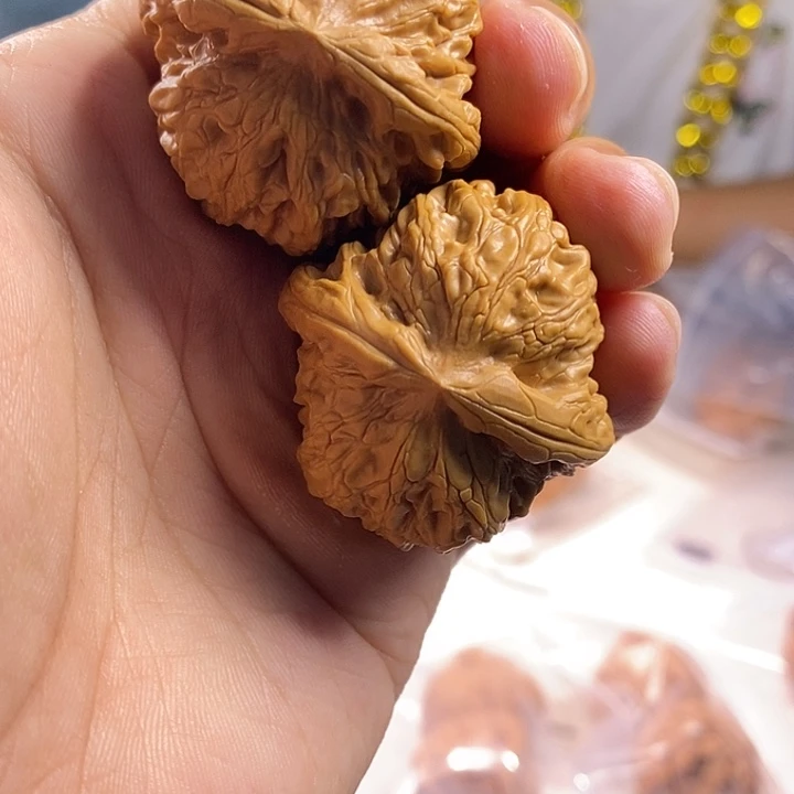 文玩核桃把件清*红锦鲤025
