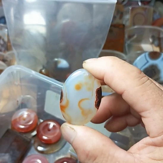 玛瑙/玉髓合金颈饰