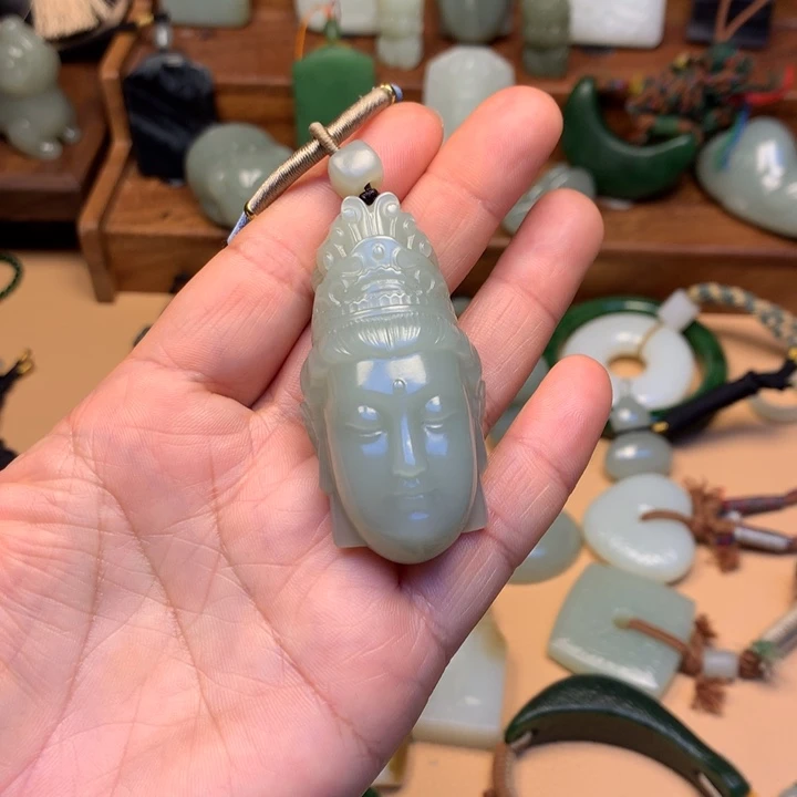 潴***潴和田玉未镶嵌颈饰