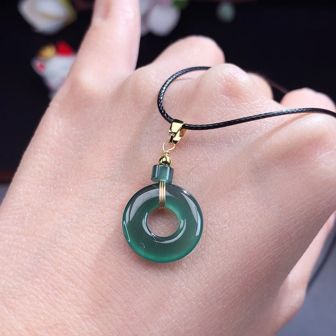 翡翠手镯（圆镯）未镶嵌