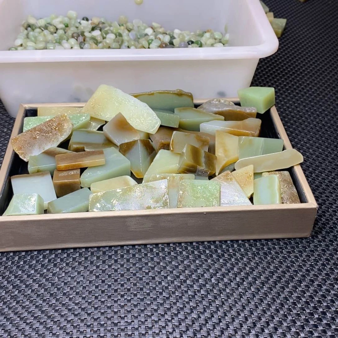 和田玉（糖玉）珠宝半成品未镶嵌