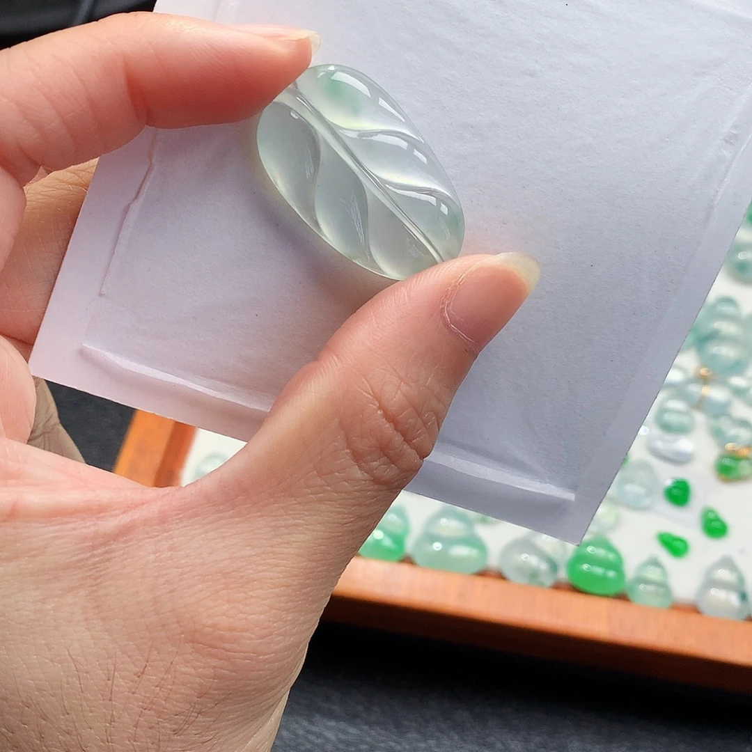 吊坠(不含链)未镶嵌翡翠叶子