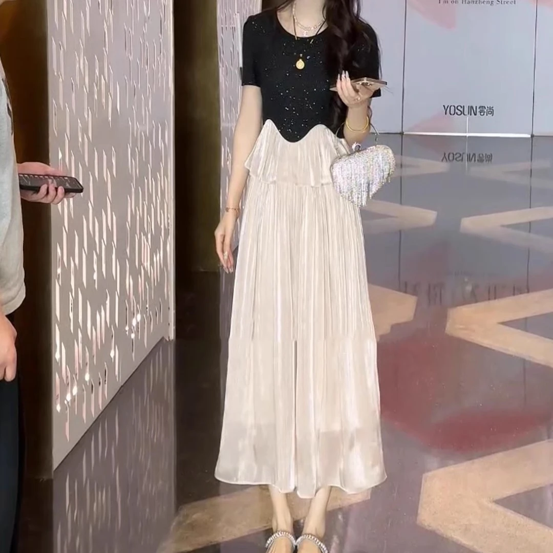 时尚穿搭一整套法式香风休闲小衫夏季短袖上衣T恤女高腰阔腿裙裤