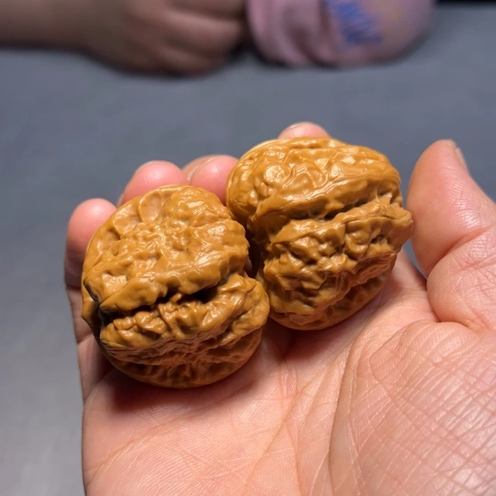 文玩核桃把件a****?蛤蟆8530