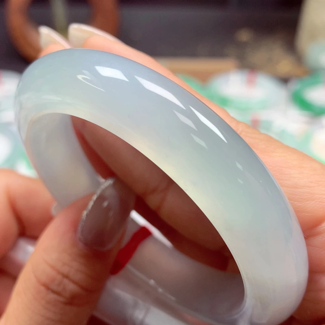 翡翠手镯未镶嵌54.7正62号88