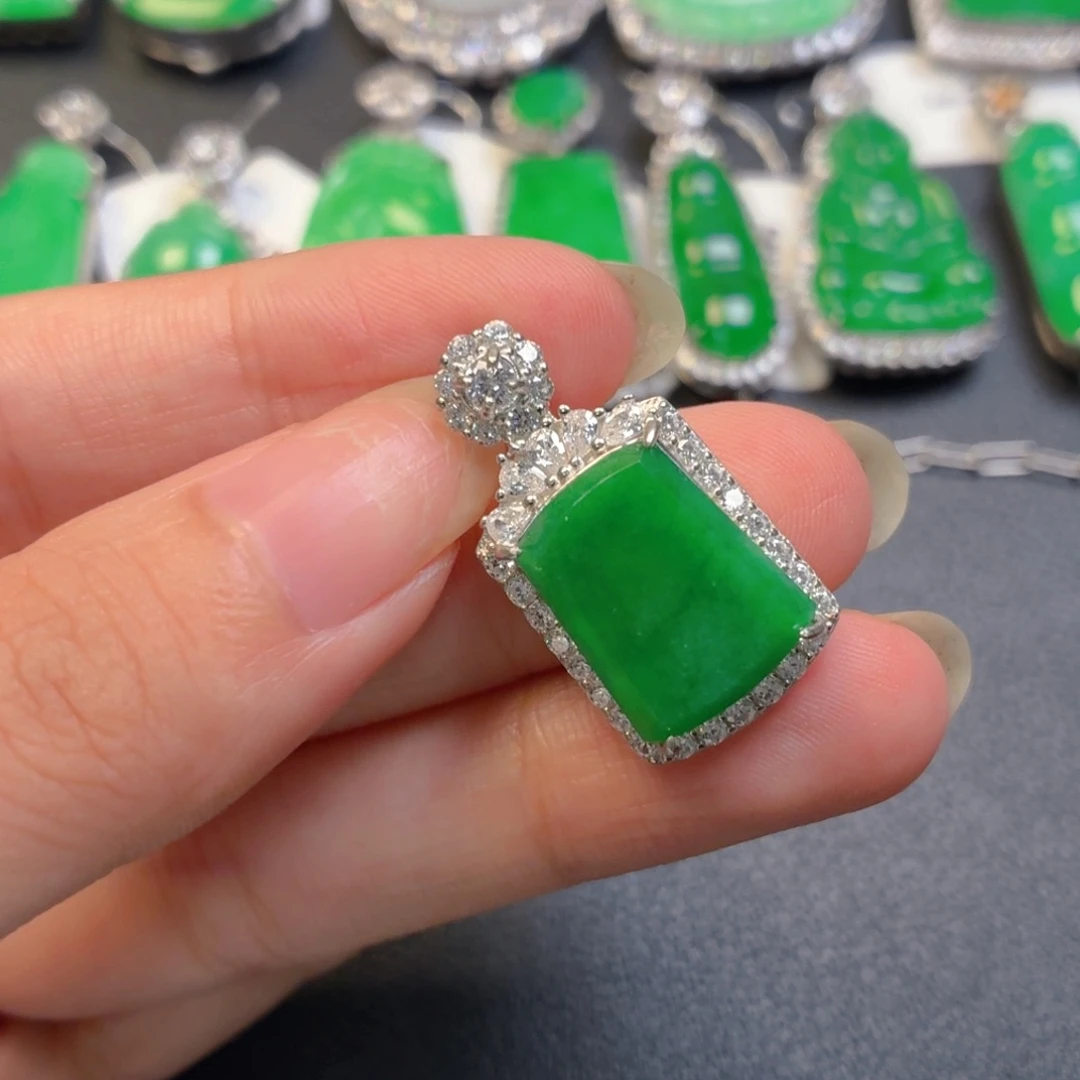 翡翠银S925镶嵌颈饰