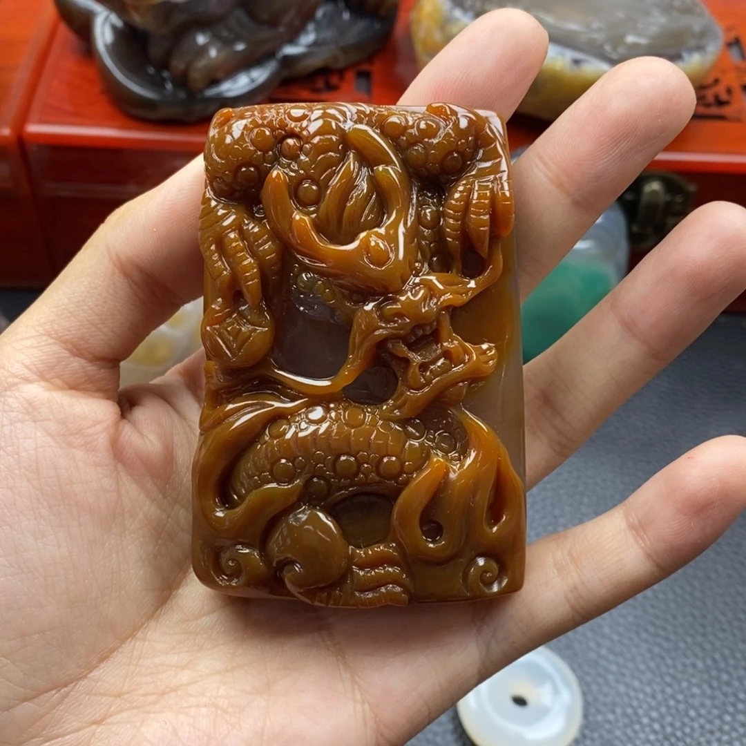 玛瑙/玉髓未镶嵌珠宝奇石