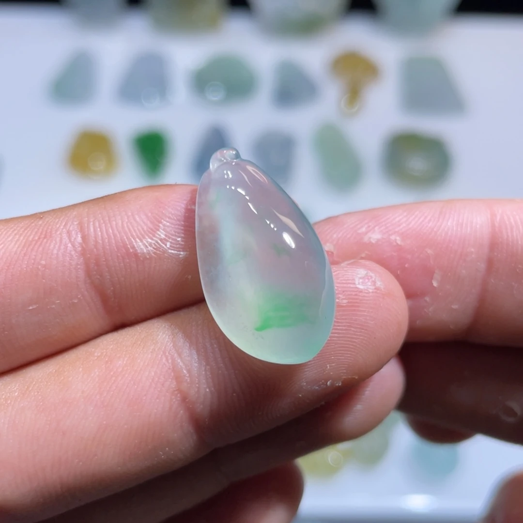 颈饰未镶嵌翡翠福瓜